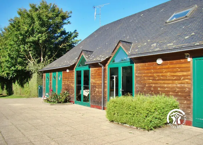 Le Sandre Villiers-Charlemagne